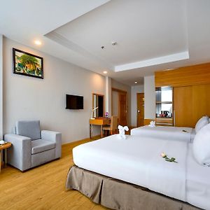 Premium Deluxe Twin Room